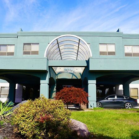American Inn & Suites Waterford Eksteriør billede