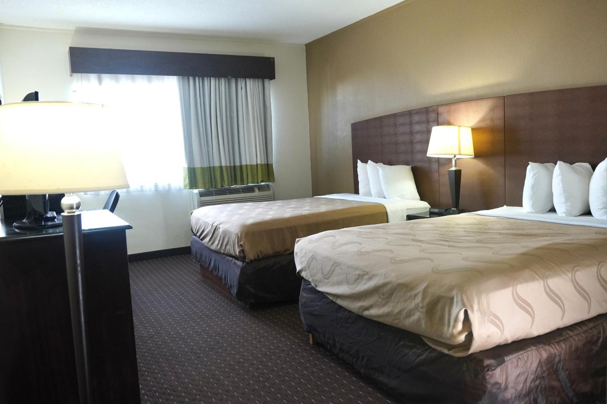 American Inn & Suites Waterford Eksteriør billede