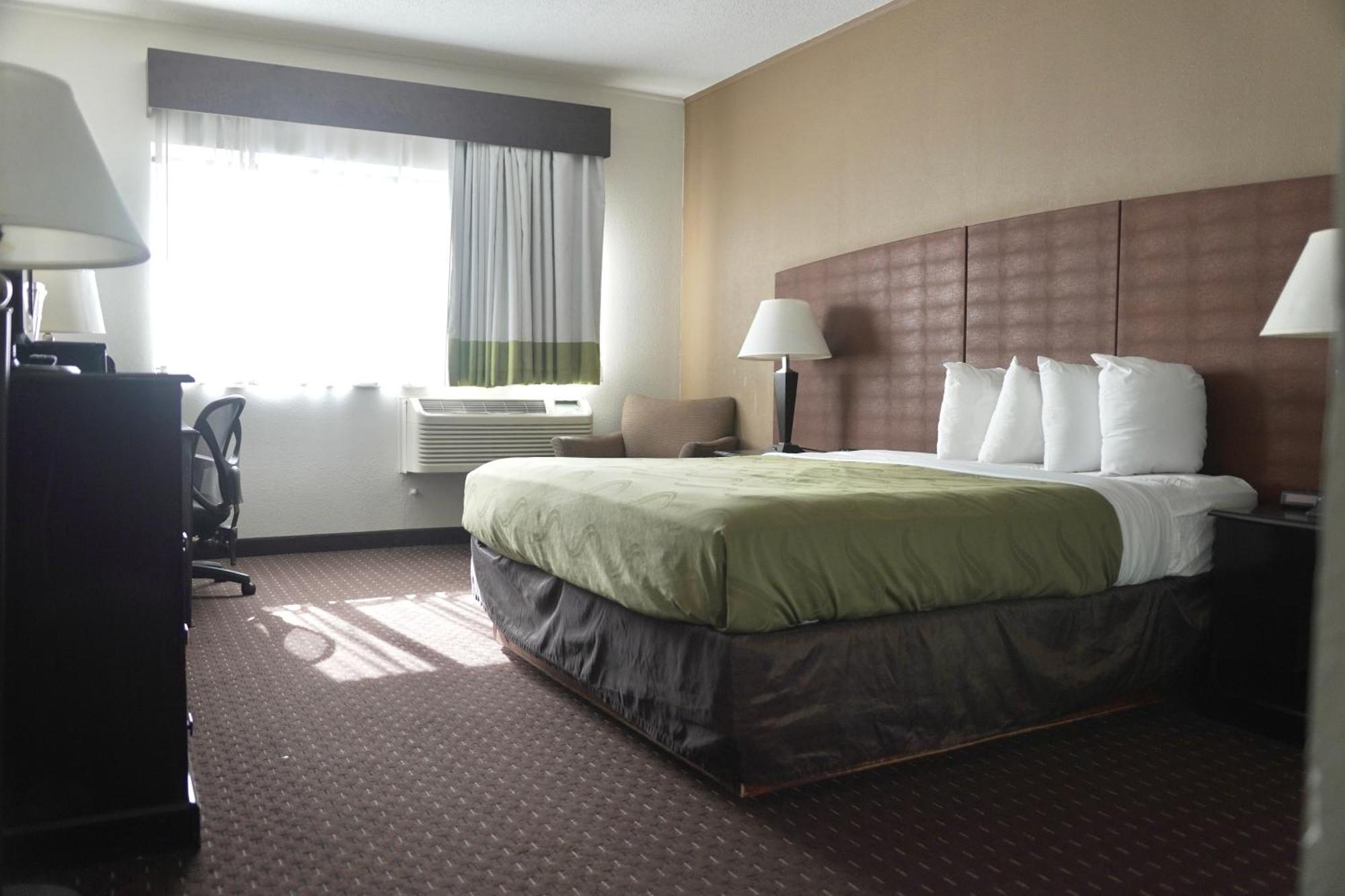 American Inn & Suites Waterford Værelse billede