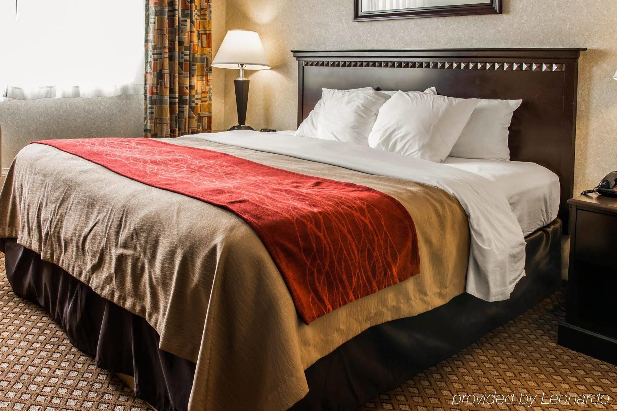 American Inn & Suites Waterford Eksteriør billede