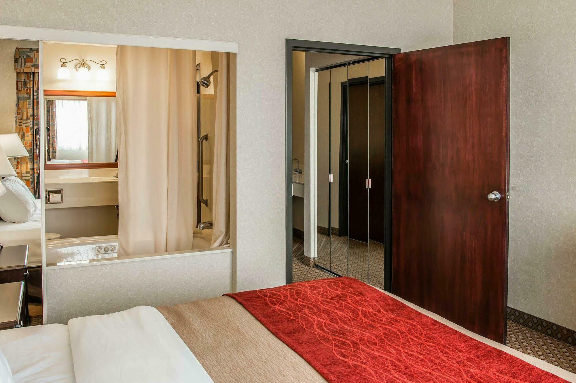 American Inn & Suites Waterford Eksteriør billede